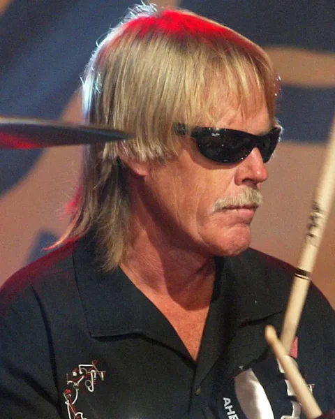 Frank Beard Dead at 77- ZZ Top's Iconic Drummer Passes Away
