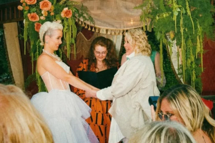 Jann Arden Shares Pictures of Wedding to Thordis Elva