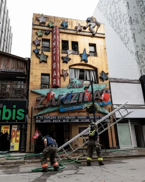 Zanzibar Tavern Fire- Toronto Landmark Club Damaged in 3-Alarm Blaze